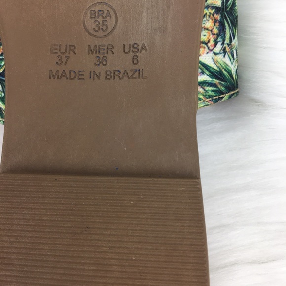 Maria Mandotti Pineapple Print Sandals - Picture 5 of 5